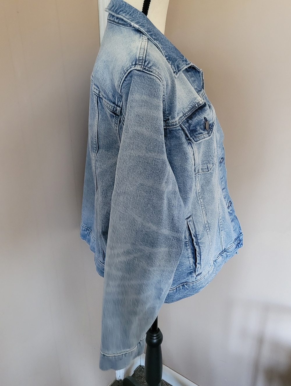 Light Wash Classic Denim Jacket - Picture 5 of 10